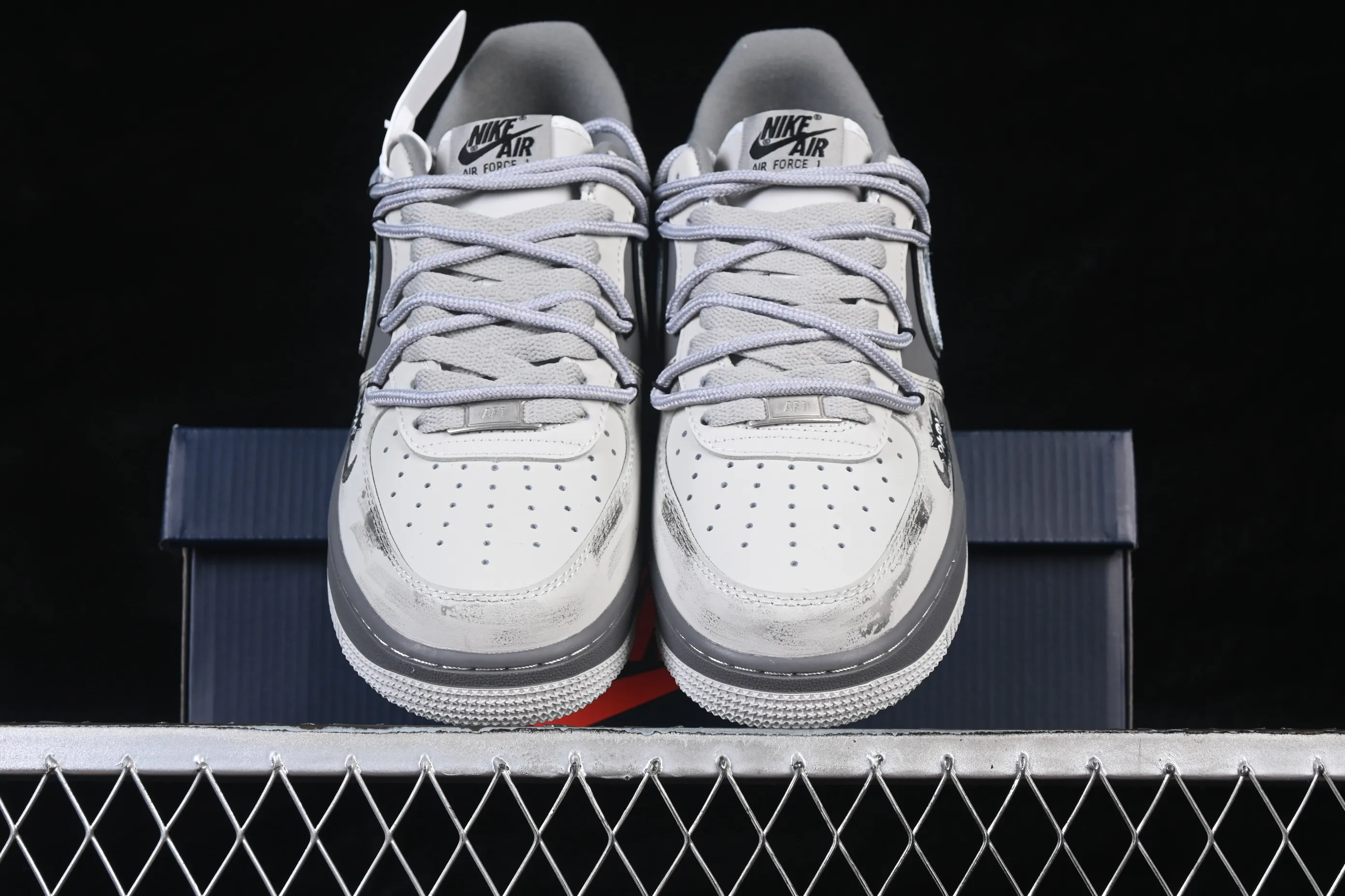 All categories Nk Air Force 1 Air Force series Nk Air Force 1 Low Air Force low-top Nike Air Force 1'07 Low "Alley Graffiti" Hand-painted graffiti Dark alley graffiti Air Force 1 low-top casual sneakers DB3310-333